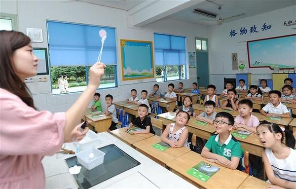 探究高校小学科学实验室的建设与管理