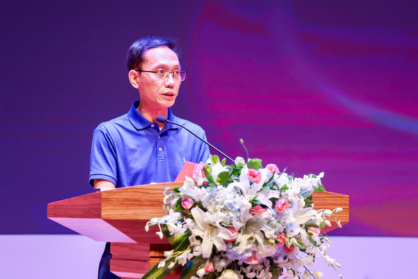 教育“國家隊”入場智能學習硬件： 有道深度合作人教電子音像出版社