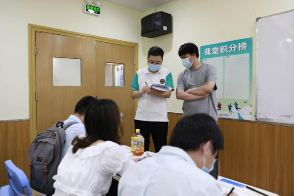 扎實教研根本，思考樂教育啟發式教學