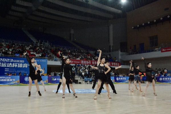 西南交大第三屆“運達杯”體育節開幕
