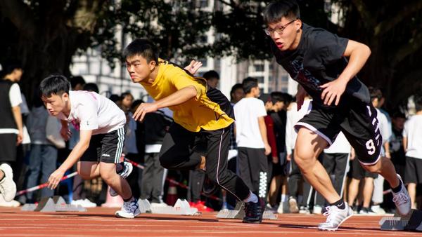 广东石油化工学院第二十二届体育运动会开幕