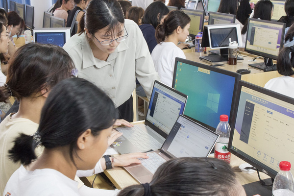 廈門科云攜手廈門城市職業學院開展智能會計“引企入教”共建課程活動！