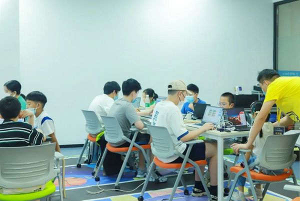 PAAT人工智能編程首考順利結束，威盛創造栗學員通過率達92%