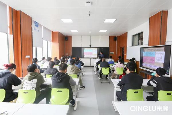 信息化教學，他們走在前沿……