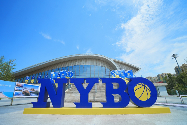 “小”圍裙走進大賽場，拉面范助力NYBO青少年籃球公開賽全國總決賽火力全開！