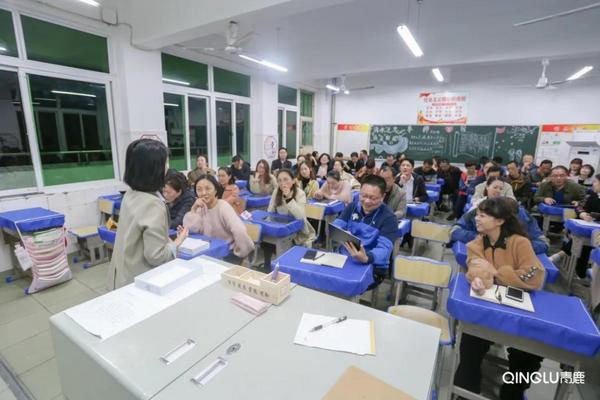 走进荆州沙市六中，青鹿深入开展智慧课堂教研活动