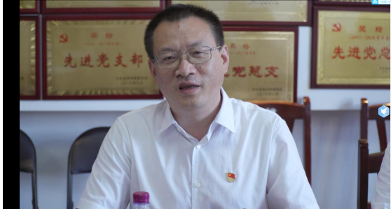 宜賓學院黨委書記蔡樂才參加經管學部黨總支“黨章中的紀律”專題班子中心組（擴大）學習會