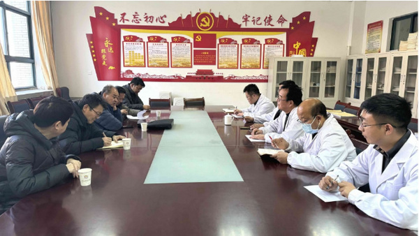 甘肅民族師范學院副校長茍如虎深入部分學院檢查實驗室安全工作