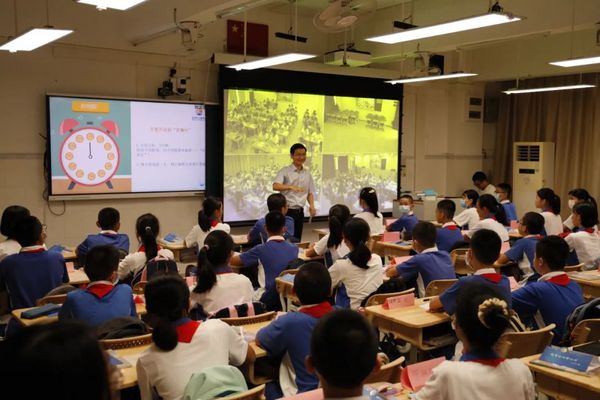 技術賦能，探索未來！深圳市云端學校隆重揭牌