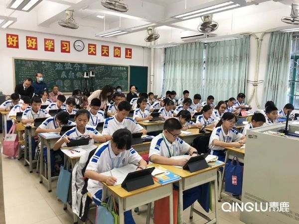 14個班500名學生！廣州這所中學已實現智慧教學常態化！