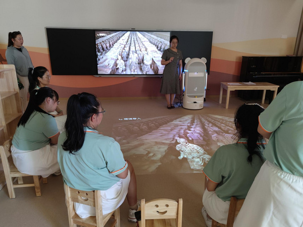 從敦煌七幼看AI如何重塑幼兒園教學(xué)新樣態(tài)，一所新園的"智慧"起跑線