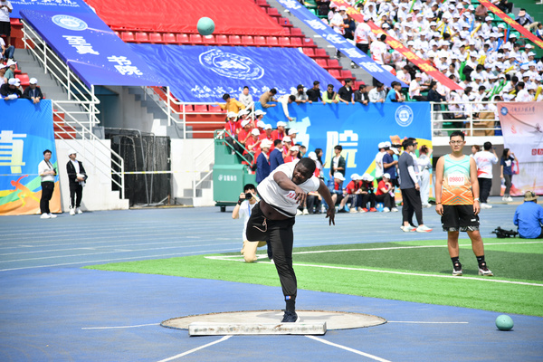 哈爾濱工程大學第47屆田徑運動會舉行