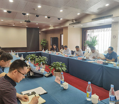 河南省中小学校长职级制改革试点研讨会在郑州召开